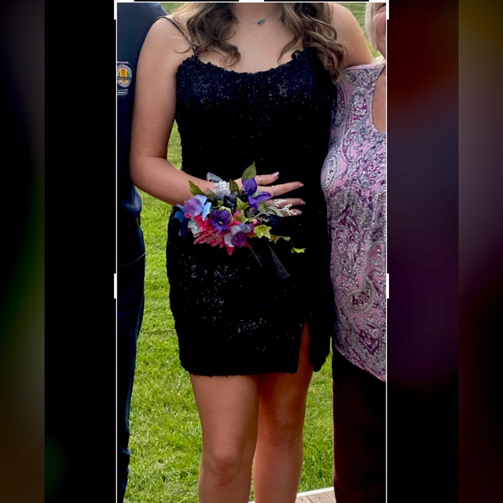 Sherry Hill-14 size. Formal back sequin dress